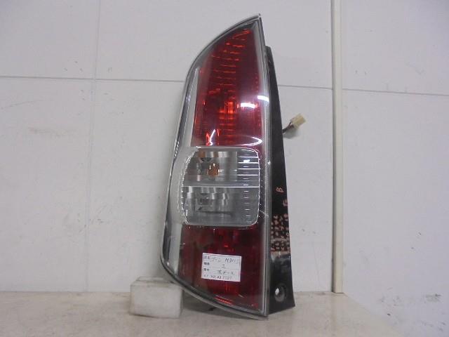 【中古】中古部品 ブーン M300S 左テールランプ 【3310160100-001246446315600】