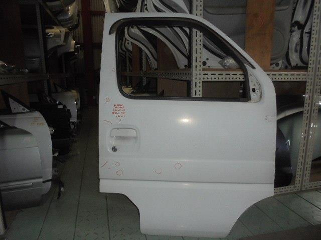 【中古】中古部品 エブリィ DA62V 右フロントドア 【3310160100-001242893013100】