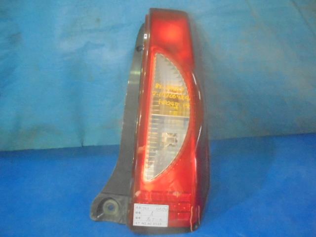 【中古】中古部品 アルト HA24V 右テールランプ 【3310160100-001357378015500】