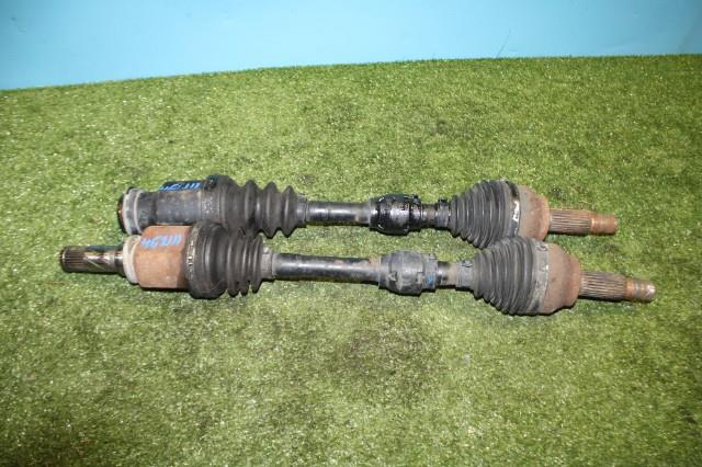 【中古】中古部品 デミオ DY3R 左フロントドライブシャフト 【3330950100-000045211142200】