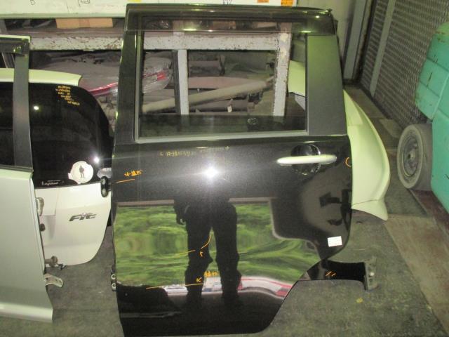 【中古】中古部品 タントエグゼ L455S 左リアドア 【3310160100-001519271413400】