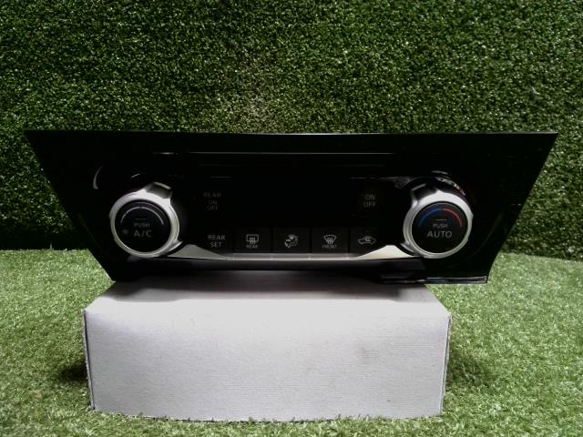 【中古】中古部品 セレナ GFC27 A/Cスイッチパネル 【3260300000-240608000260900】