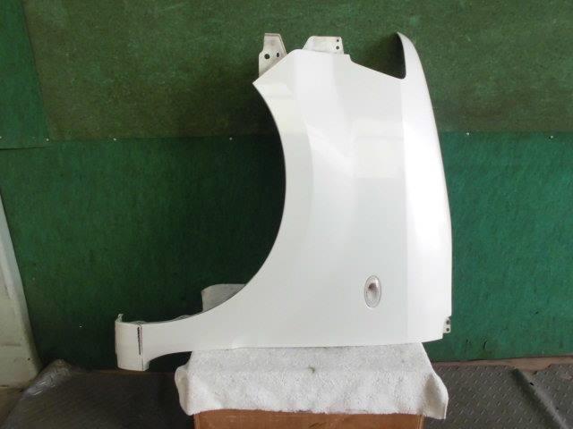 【中古】中古部品 ワゴンR MH22S 左フロントフェンダー 【3310420000-000002277010700】