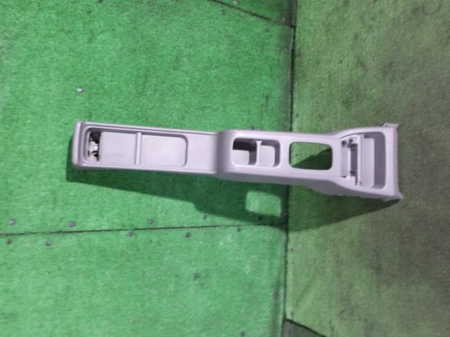 【中古】中古部品 AD VZNY12 コンソールボックス 【3340220100-000225035377100】