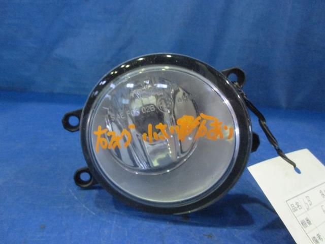 【中古】中古部品 bB QNC21 右フォグランプ 【3310160100-001541973010850】