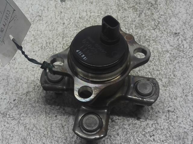 【中古】中古部品 タント LA600S リアハブ 【3310160100-000004308344470】