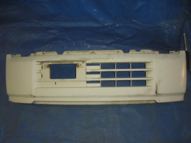 【中古】中古部品 トッポBJ H42A フロントバンパー 【3310160100-001305380810100】