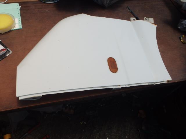 【中古】中古部品 スクラム DG62T 右フロントフェンダー 【3331010800-000022316710600】