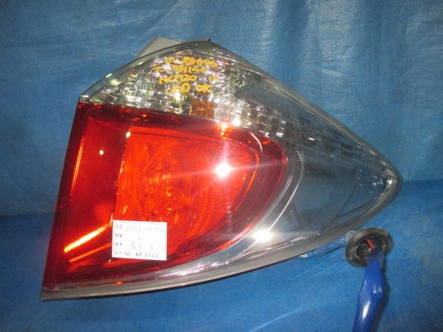 【中古】中古部品 ラクティス NCP120 右テールランプ 【3310160100-001561924615500】