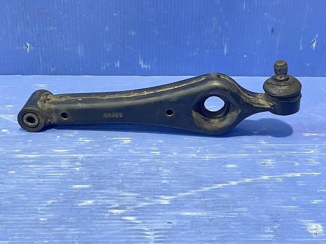 【中古】中古部品 ワゴンR MC22S 右フロントロアアーム 【3310050100-000163026351720】