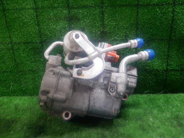 【中古】中古部品 リーフ AZE0 A/Cコンプレッサー 【3330420100-240617000160700】