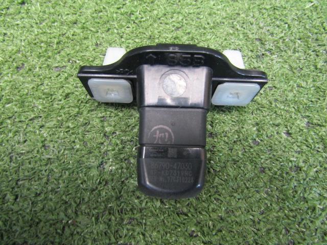 【中古】中古部品 プリウス ZVW55 カメラ 【3330200100-230627000015850】