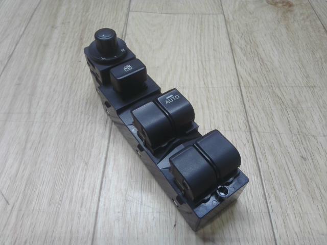 【中古】中古部品 アテンザ GJ2FW パワーウインドウスイッチ 【3310390100-240624000461900】