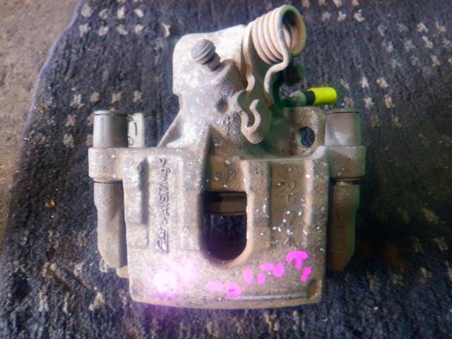 【中古】中古部品 ビアンテ CCEFW 右リアキャリパー 【3340140100-000024158344430】