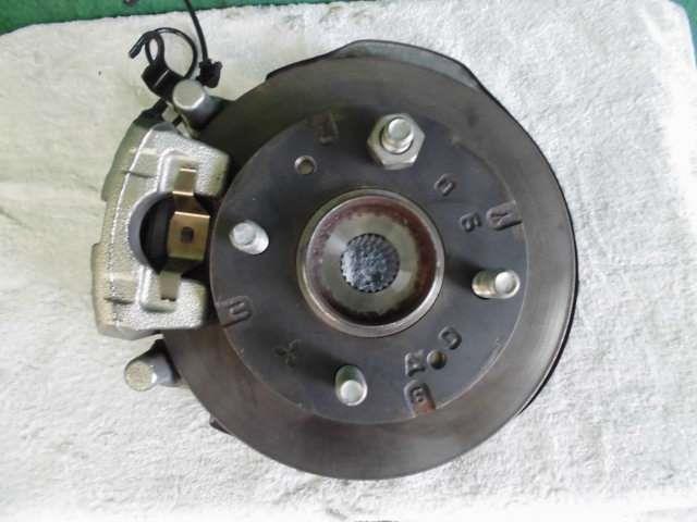 【中古】中古部品 eKスペース B11A 左フロントナックルハブ 【3310420000-000002259644340】