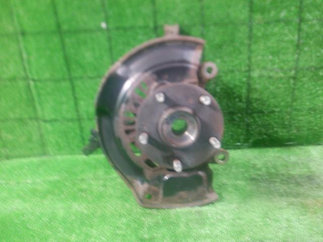 【中古】中古部品 エスティマ ACR55W 右フロントナックルハブ 【3330420100-240622000144310】