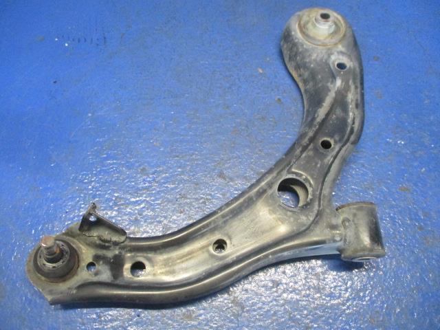 【中古】中古部品 N－BOX JF1 右フロントロアアーム 【3310270100-000014291251720】