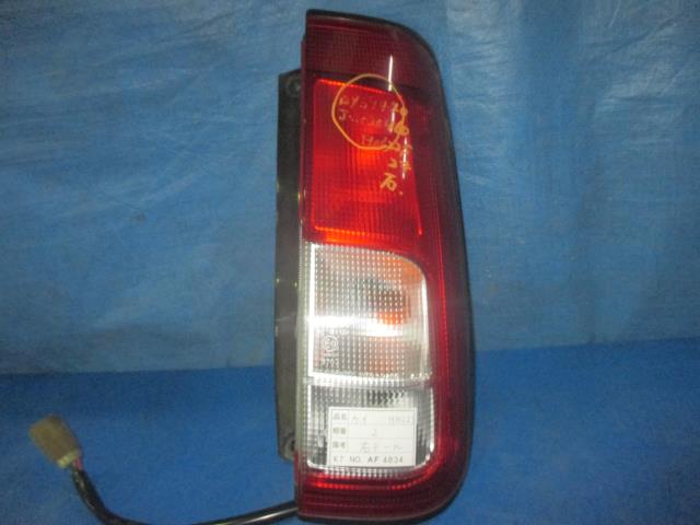 【中古】中古部品 KEI HN22S 右テールランプ 【3310160100-001599435315500】