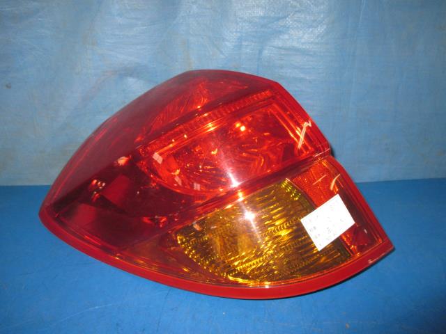 【中古】中古部品 レガシィ BP5 左テールランプ 【3310160100-001364295515600】