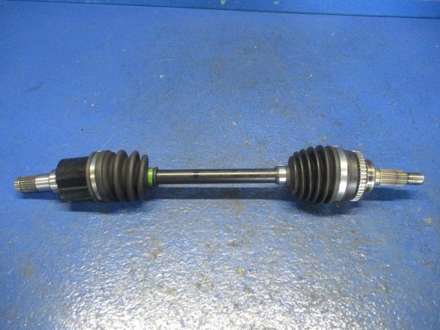 【中古】中古部品 キャロル HB25S 左フロントドライブシャフト 【3310270100-000014290542200】