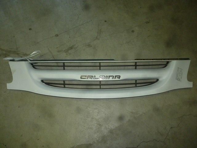 【中古】中古部品 カルディナ ST210G ラジエータグリル 【3310160100-001017851310400】