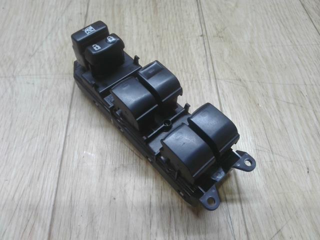 【中古】中古部品 マークXジオ ANA10 パワーウインドウスイッチ 【3310390100-240711000161900】