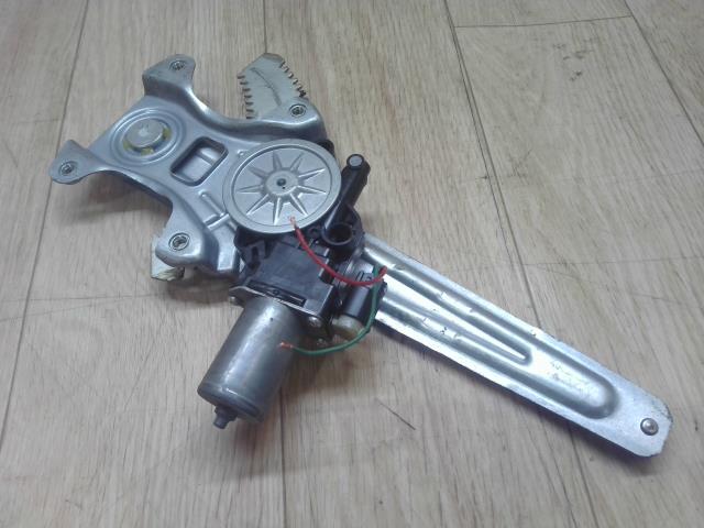 【中古】中古部品 ハスラー MR31S 左リアドアレギュレータ・モーター 【3310390100-240711001513420】