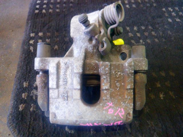 【中古】中古部品 ビアンテ CCEFW 右リアキャリパー 【3340140100-000024178344430】