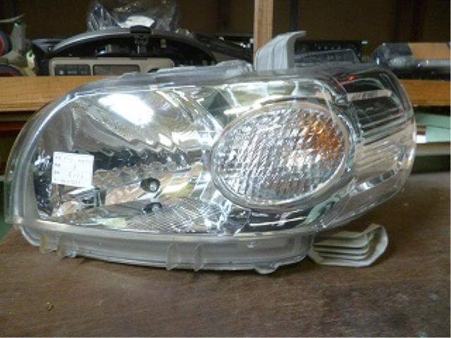 【中古】中古部品 ポルテ NNP10 左ヘッドランプ 【3310160100-001091087610900】