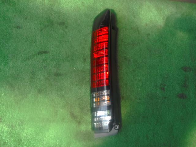 【中古】中古部品 バモス HM2 左テールランプ 【3330450100-240722000115600】