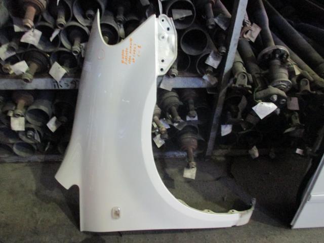 【中古】中古部品 イプサム ACM21W 右フロントフェンダー 【3310160100-001474428810600】