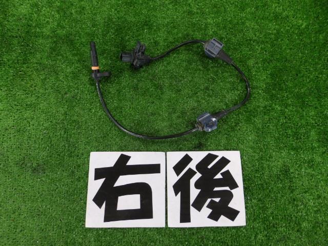 【中古】中古部品 CR−V RE4 ABSセンサー 【3260250000-000024140763452】