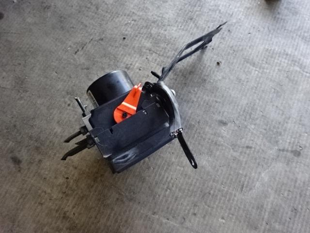 【中古】中古部品 ワゴンR MH23S ABSアクチュエーター 【3310410000-000243028442500】