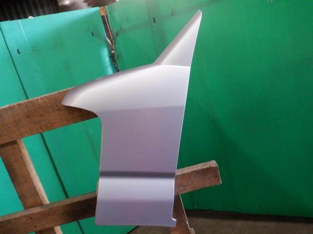 【中古】中古部品 クリッパー U71V 左フロントコーナーパネル 【3340140100-000024184411400】