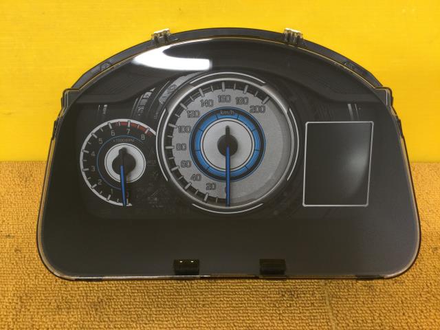 【中古】中古部品 クロスビー MN71S スピードメーター 【3330960100-000052323461400】