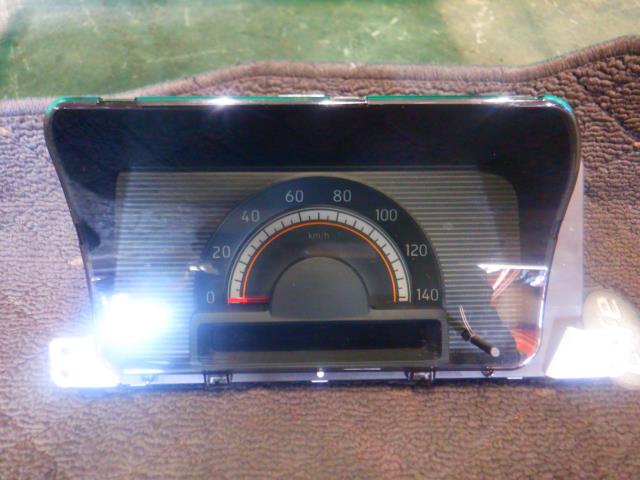 【中古】中古部品 MRワゴン MF33S スピードメーター 【3340140100-000024184661400】