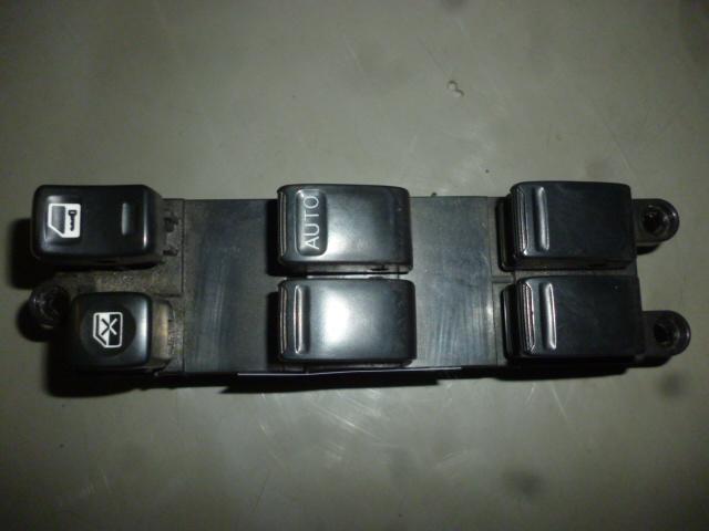 【中古】中古部品 セレナ PC24 パワーウインドウスイッチ 【3310160100-000980624461900】