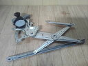 【中古】中古部品 アクア NHP10 右フロントドアレギュレータ・モーター 【3310390100-240726001713120】