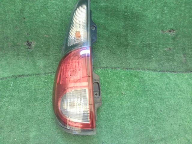 【中古】中古部品 モコ MG33S 左テールランプ 【3260240000-240806000415600】