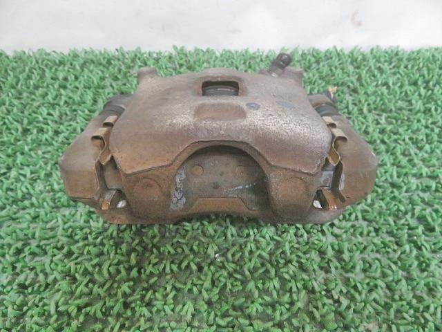 【中古】中古部品 エブリィ DA17V 右フロントキャリパー 【3330380100-000036023144330】