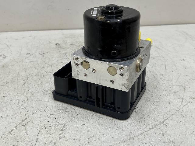 【中古】中古部品 BMW Z4 BT22 ABSアクチュエーター 【3310070100-0000Y0758842500】