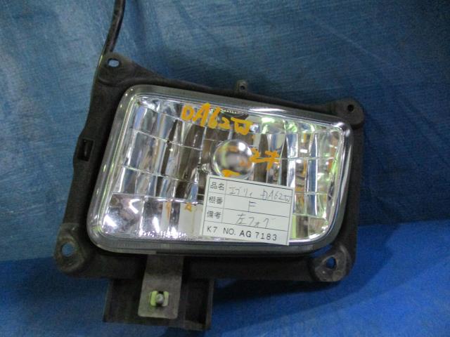 【中古】中古部品 エブリィ DA62W 左フォグランプ 【3310160100-001675346410950】