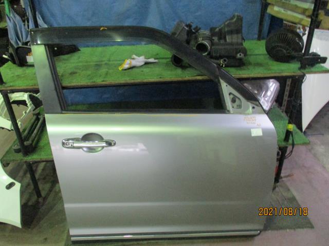 【中古】中古部品 ベリーサ DC5W 右フロントドア 【3310160100-001709522513100】