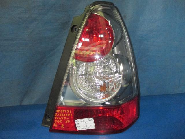 【中古】中古部品 フォレスター SG5 右テールランプ 【3310160100-001374087615500】