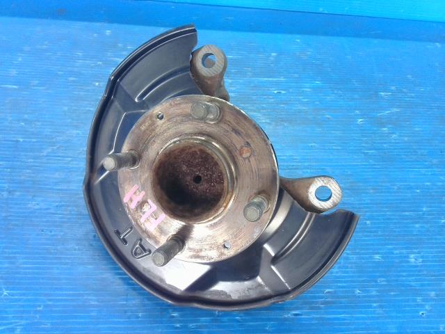 【中古】中古部品 アクティ HA8 左フロントナックルハブ 【3310550000-240719000344340】