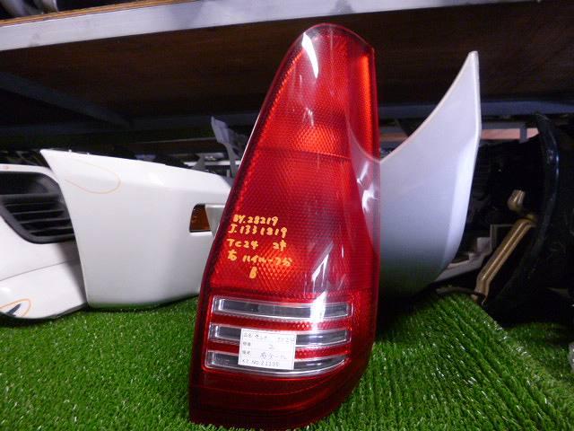 【中古】中古部品 セレナ TC24 右テールランプ 【3310160100-001049518415500】