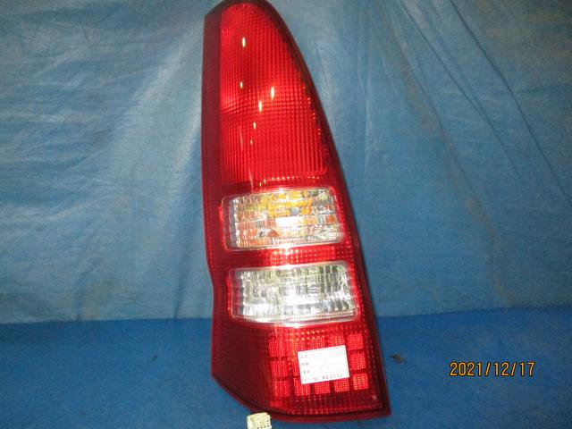 【中古】中古部品 セレナ TC24 左テールランプ 【3310160100-211216000315600】