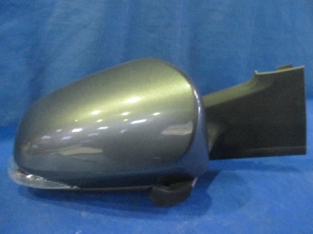 【中古】中古部品 ヴィッツ NSP130 右サイドミラー 【3310160100-001647749213500】
