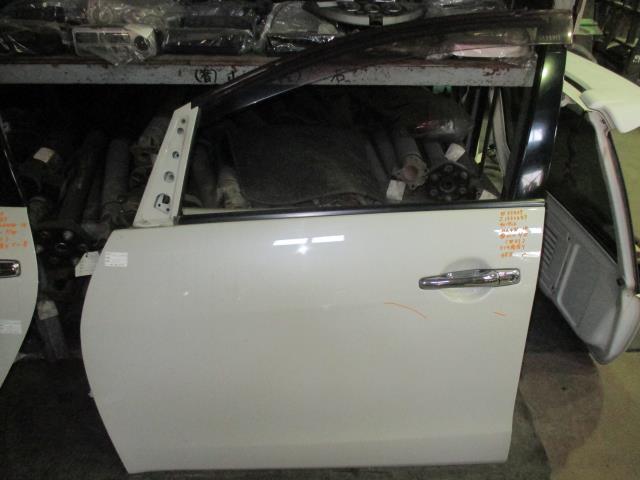 【中古】中古部品 グランディス NA4W 左フロントドア 【3310160100-001504386713200】