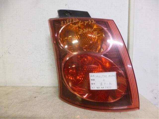 【中古】中古部品 コルトプラス Z23W 左テールランプ 【3310160100-001148991015600】